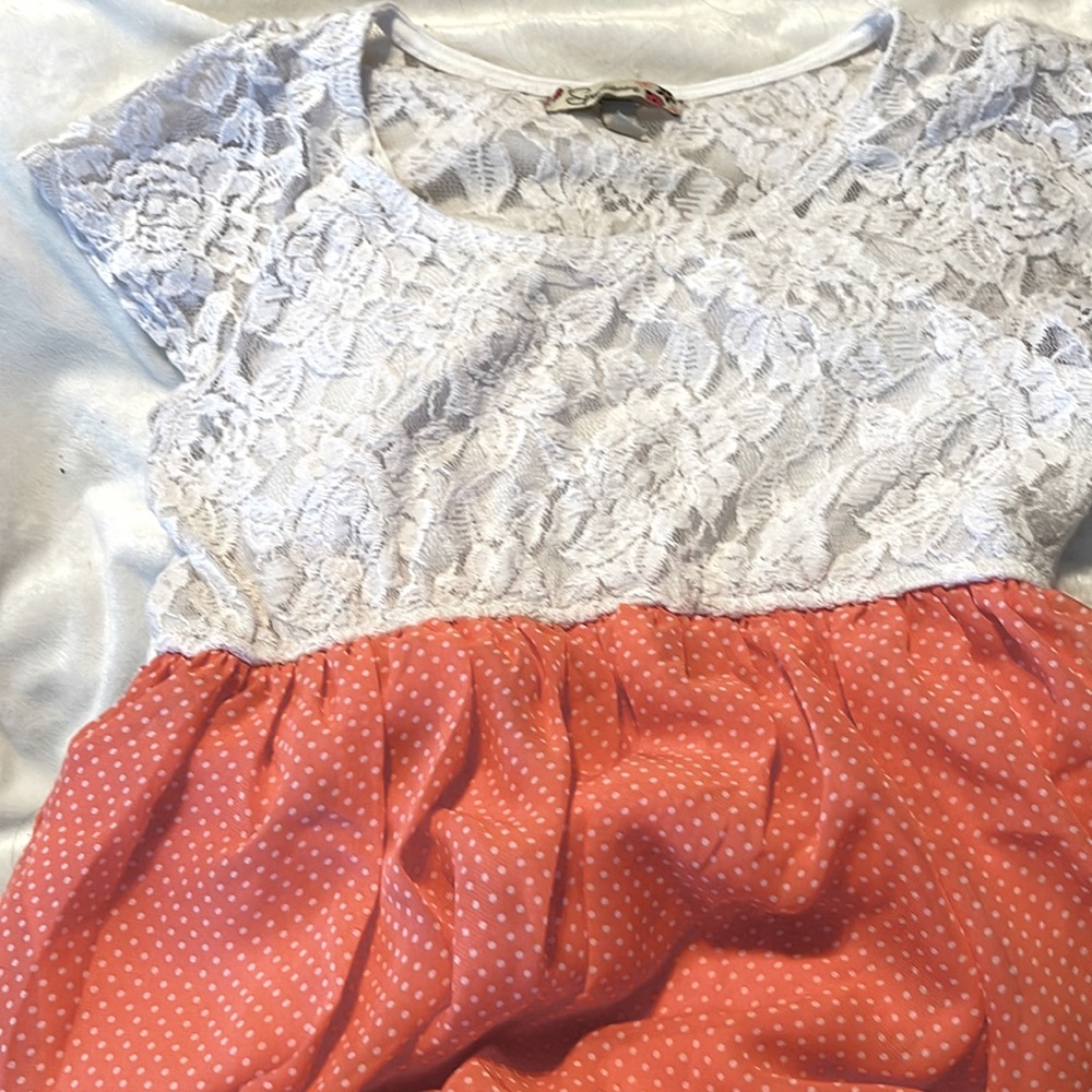 Speechless dress size 16. Cream lace top w/ orange bottom